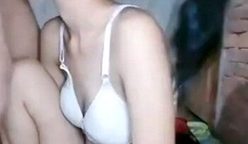 RESTY Live Di Sodok Mulutnya