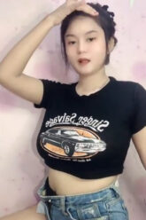 LAURA KAsih Live Show Totalitas