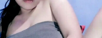 QUEENA Ngocok Enak Pakai Jari