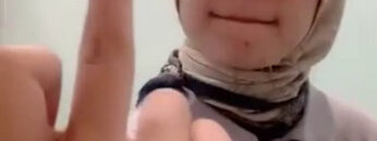 CEWE HIJAB Tantangan Omek Di Toilet Mall