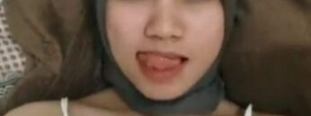 DEWI KIRAN Hijab SUkak Pamer