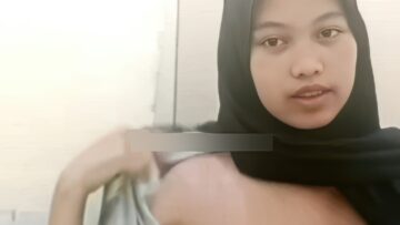 GADIS HIJAB Batik SOlo VCS Ngocok gigapixel high fidelity v2 6x faceai v2