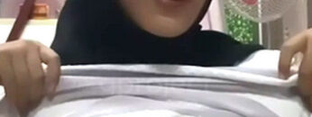 MBAK UUT Bogel Omek Totalitas