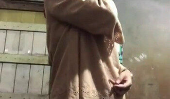 DEDE Hijab Kebaya Belajar Omek