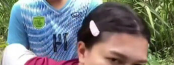 PASANGAN Ngewe Di Kebun