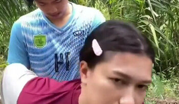 PASANGAN Ngewe Di Kebun