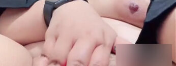 KANJENG MAMI Zoom Memek