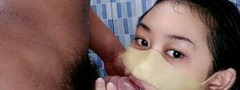 PUTRI Ngokop Kontol Di Kamar Mandi.jpg