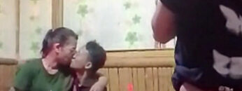 RIRIN PUREL Di Sososr Pelanggan