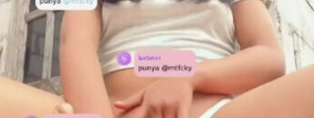 SI Cantik Eksib Depan Rumah