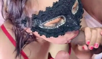 AMELIA Nyedot 2 Kontol