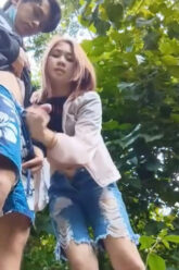 Ngocokin Cowonya Di Kebun.jpg