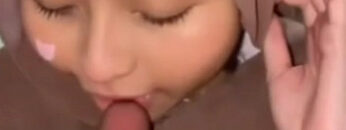 Sepongan Pacar Hijab Sampai Mentog