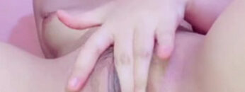 TIA Ngocok Zoom Memek Sampai Meleleh